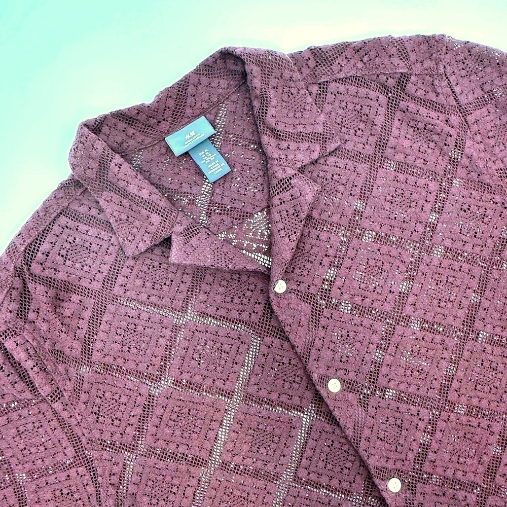 HM Mens XL Burgundy Crochet Lace Diamond Knit Short Sleeve Button Down Shirt